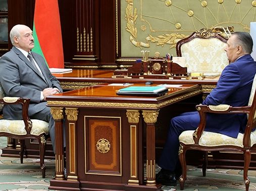 Лукашенко заявил о работе над третьим вариантом конституции Беларуси