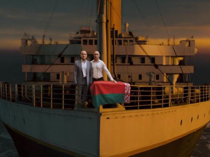 "Шерочка з Машерочкою". Фотожаби на те, як Медведчук і Кива позували в Раді з прапором Білорусі