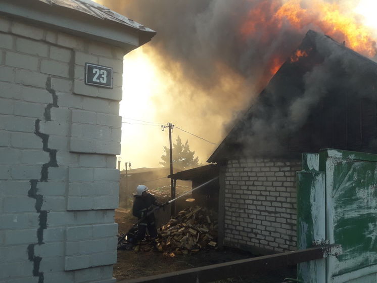Площа лісової пожежі в Харківській області зросла, знищено населений пункт – Кучер