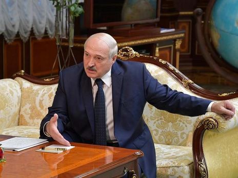 По сообщению СМИ, Евросоюз решил не вводить санкции против Лукашенко