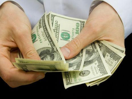 Шмыгаль рассказал, какой курс доллара заложили в бюджет Украины на 2021 год