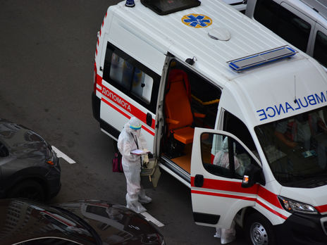 Эпидемиолог: К ноябрю в Украине возникнет ситуация, как в Италии, – медики будут из трех пациентов с COVID-19 выбирать одного