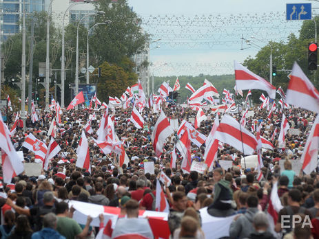 За даними ЗМІ, у Мінську на протест прийшло 100 тис. осіб