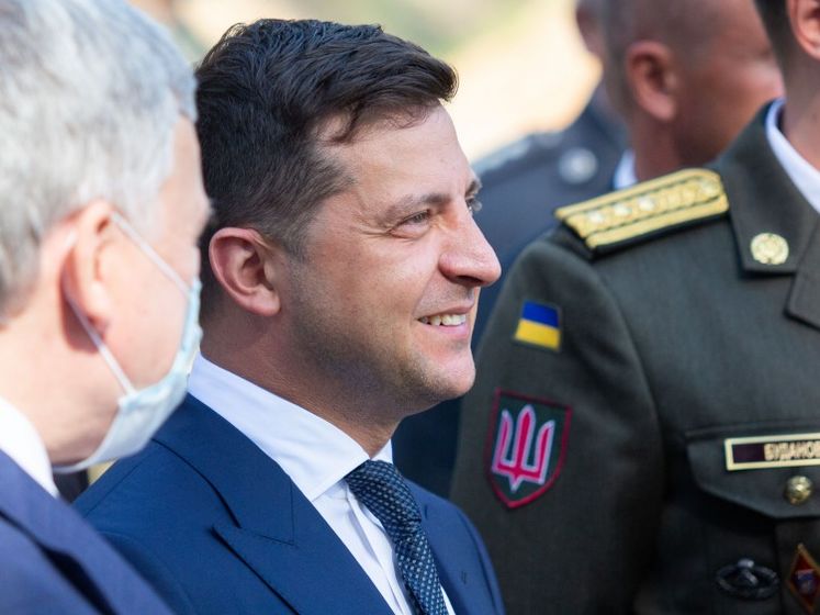 Українці схвалюють діяльність Зеленського більше, ніж роботу Кабміну і Верховної Ради – опитування