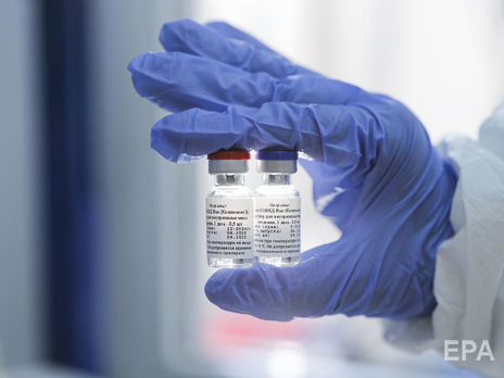 Первые поставки российской вакцины в клиники начнутся на следующей неделе – глава минздрава РФ