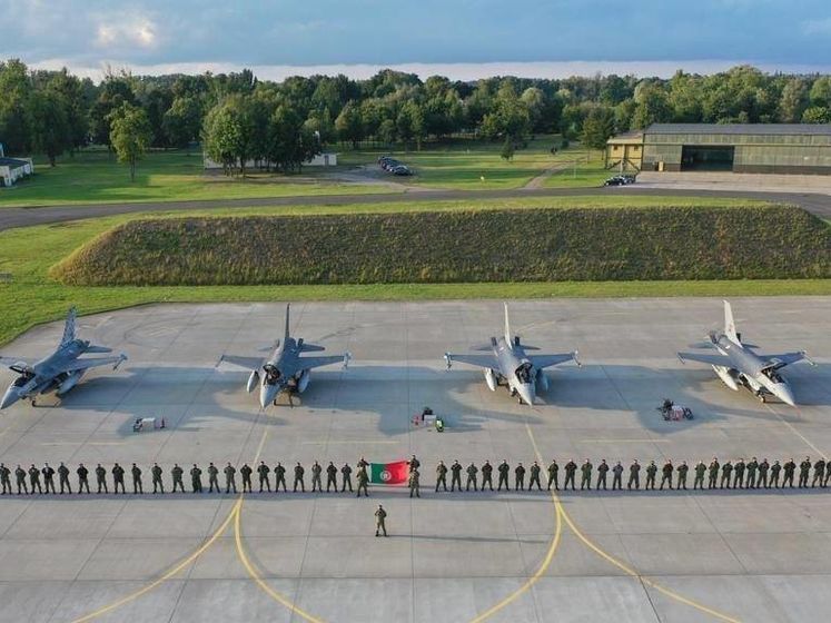 Португалия разместила в Польше военные самолеты