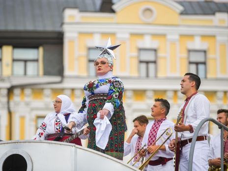 В Офисе президента заявили, что артисты на попурри ко Дню Независимости выступали бесплатно 