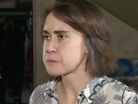 Дочь Успенской показала свой портрет топлес