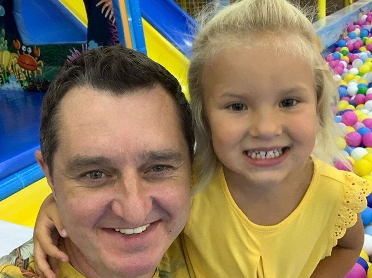 Багатодітний шоумен Дядя Жора віддав молодшу дочку в дитячий садок