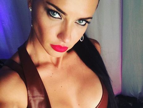 Адриана Лима полностью обнажилась для селфи