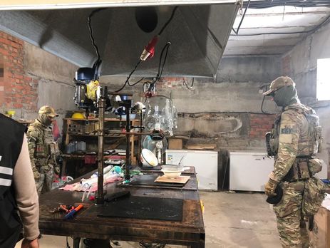 СБУ викрила угруповання наркодилерів, які збували метадон по всій Україні