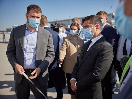 Зеленський ознайомився з реконструкцією одеського аеропорту