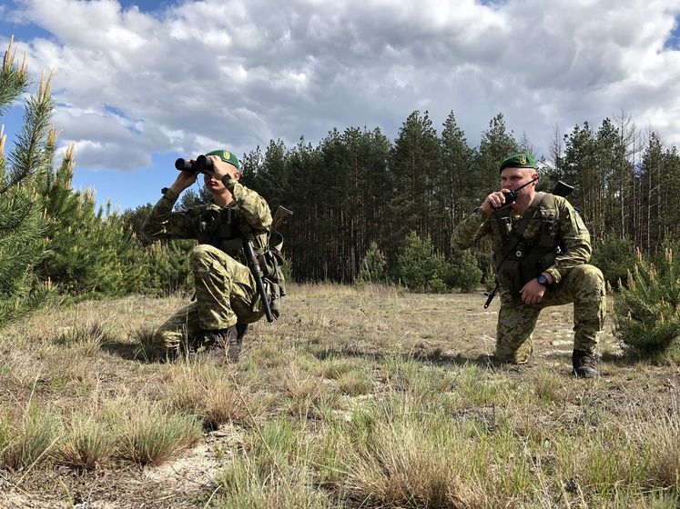 Украинские пограничники продолжают усиленную охрану границы с Беларусью