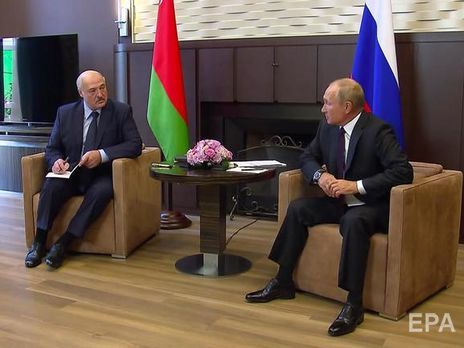 Лукашенко (слева) Путину: По обороне мы всегда придерживались с вами как люди военные одной тактики