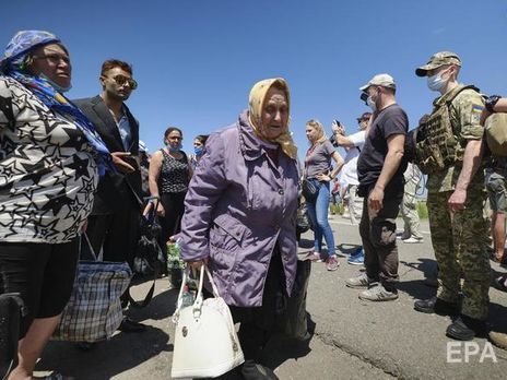 Официально в Украине зарегистрировано почти 1,5 млн переселенцев 