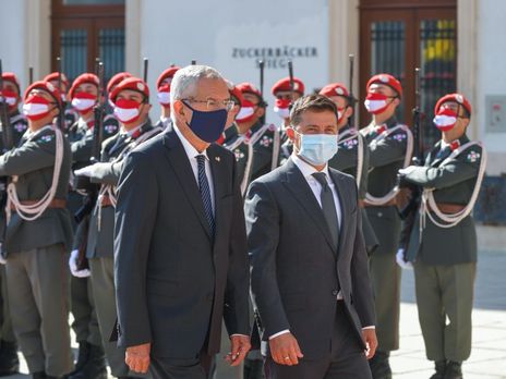 Зеленський: Бажано найближчим часом закінчити війну, повернути людей додому й наші території