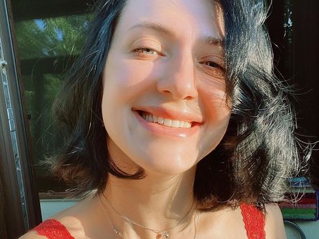 Дружина Бабкіна в дивній позі розповіла про досягнення літа