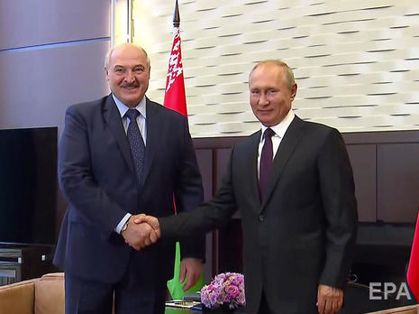 Лукашенко заявив, що попросив у Путіна надати Білорусі зброю