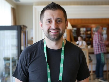 Арахамія не відкидає розколу монобільшості