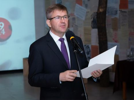 Лукашенко лишил ранга чрезвычайных и полномочных послов двух дипломатов, поддержавших протесты