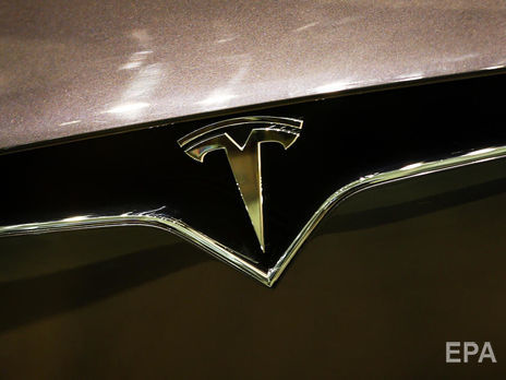 Водитель Tesla, который спал за рулем, в декабре предстанет перед судом по обвинению в опасном вождении