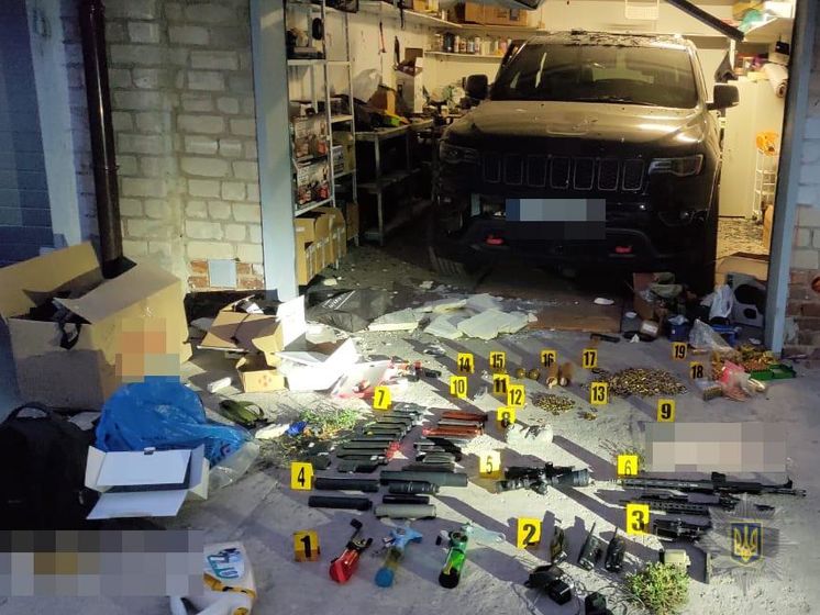 Харьковчанин покончил жизнь самоубийством, в его гараже нашли оружие и боеприпасы – полиция