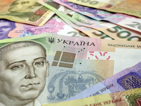 Гривня подешевшала до євро і долара