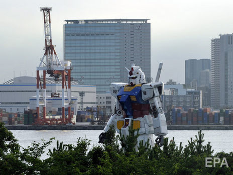У Японії тестують 18-метрового бойового робота. Відео