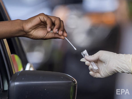 У США від коронавірусу померло понад 200 тис. осіб