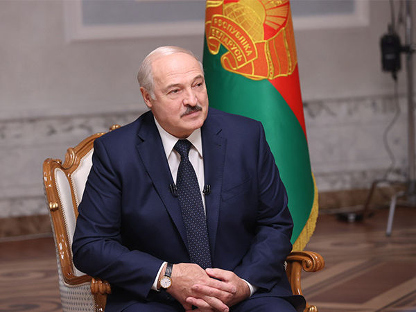 Лукашенко на інавгурації заявив, що "кольорова революція" в Білорусі не відбулася