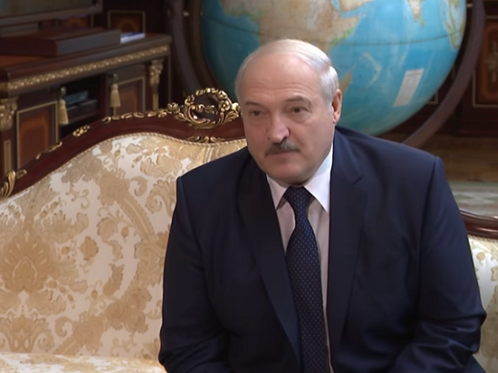 "Пусть у разведчиков своих спросят, почему они им не доложили". Лукашенко прокомментировал критику некоторыми странами его тайной инаугурации