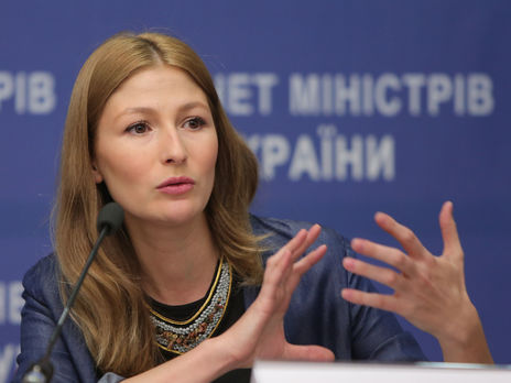 Джапарова назвала позицию РФ по Крыму "страусиной"
