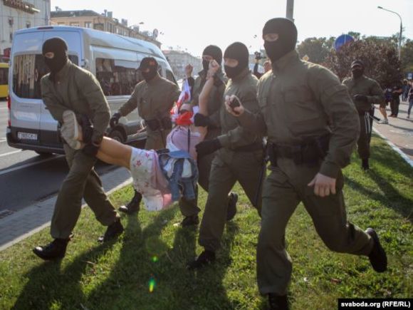 В Минске прошел женский марш. Более 50 человек задержаны