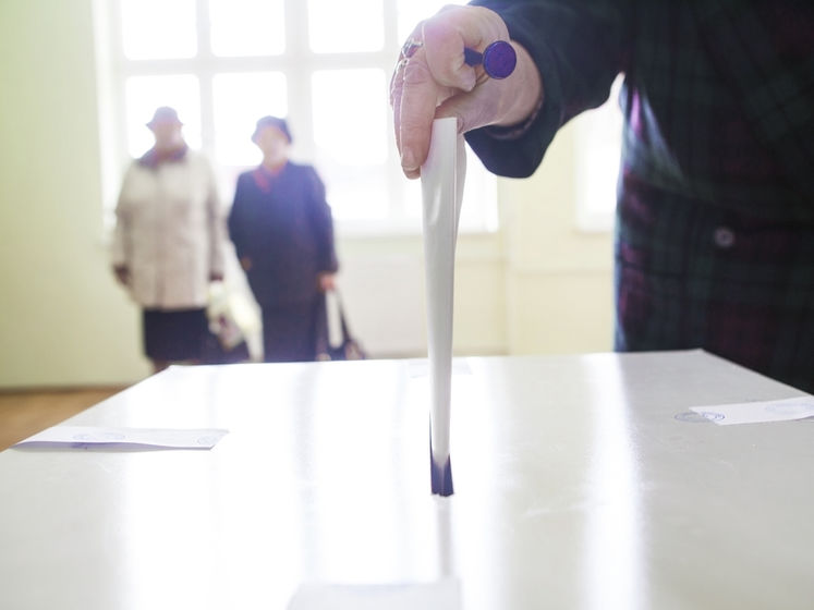 Рада осудила "местные выборы" в оккупированном Россией Крыму