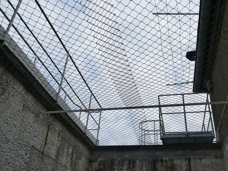 Суд оставил под стражей 15 подозреваемых в нападении на автобус с соратниками Кивы