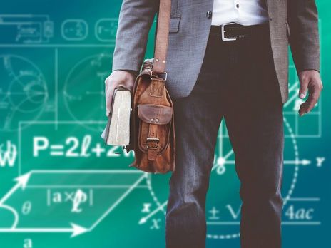 У Міносвіти України анонсували підвищення зарплат учителям 2021 року більш ніж на 20%