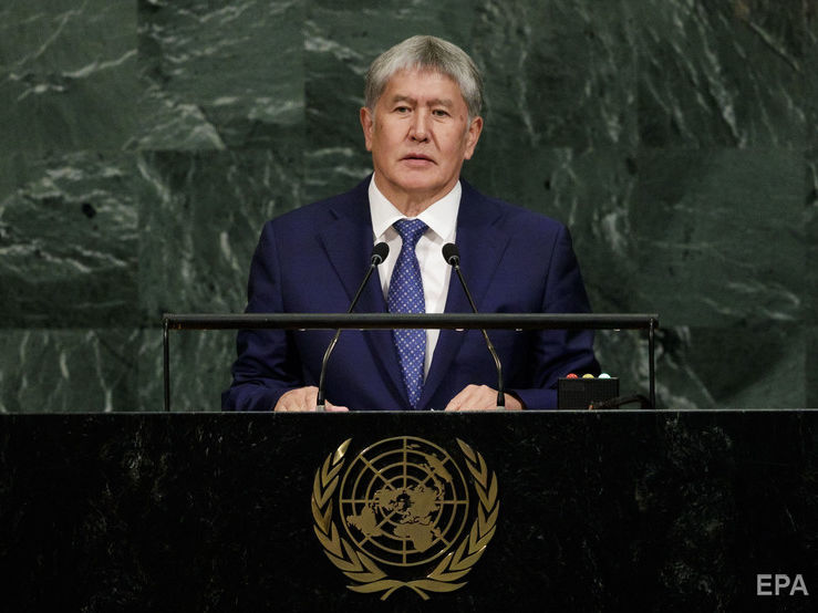 Протесты в Кыргызстане. Из тюрьмы выпустили экс-президента Атамбаева
