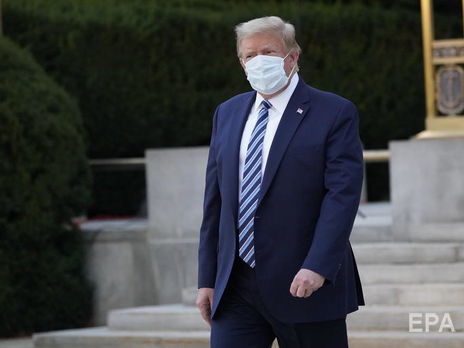 Трамп вернулся к работе в Белом доме