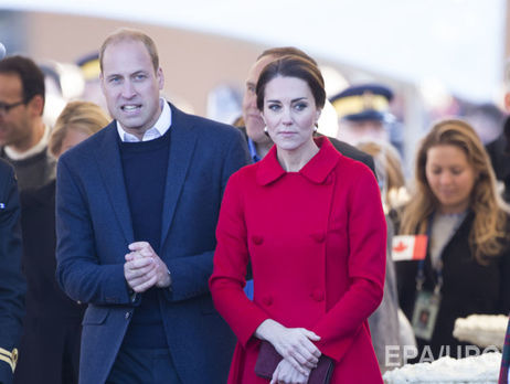 Принц Уильям и Кейт Миддлтон в Канаде встретились с 90-летним телеграфистом