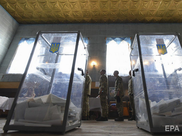 На одно мэрское кресло в Украине в среднем претендуют семь кандидатов – КИУ