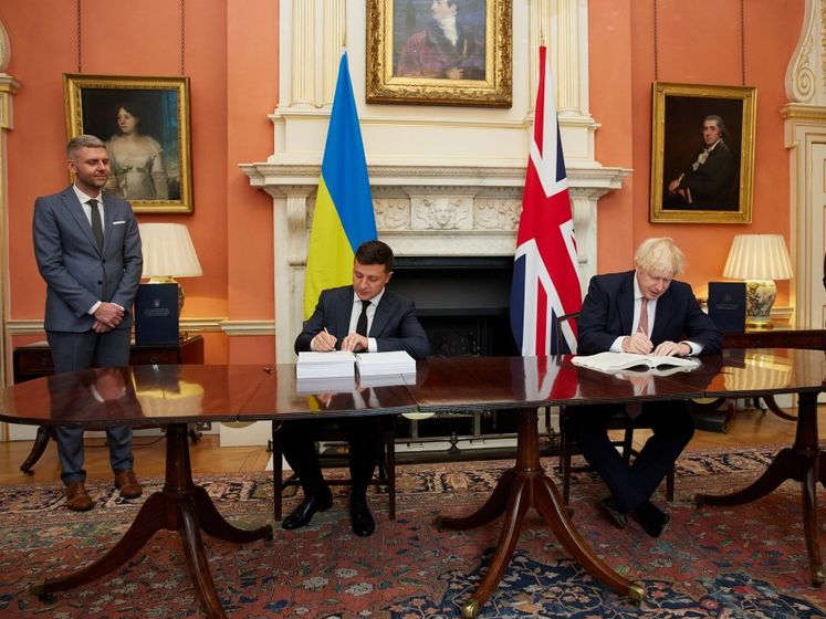 Великобритания предоставит кредитные гарантии до £2,5 млрд для торговли с Украиной