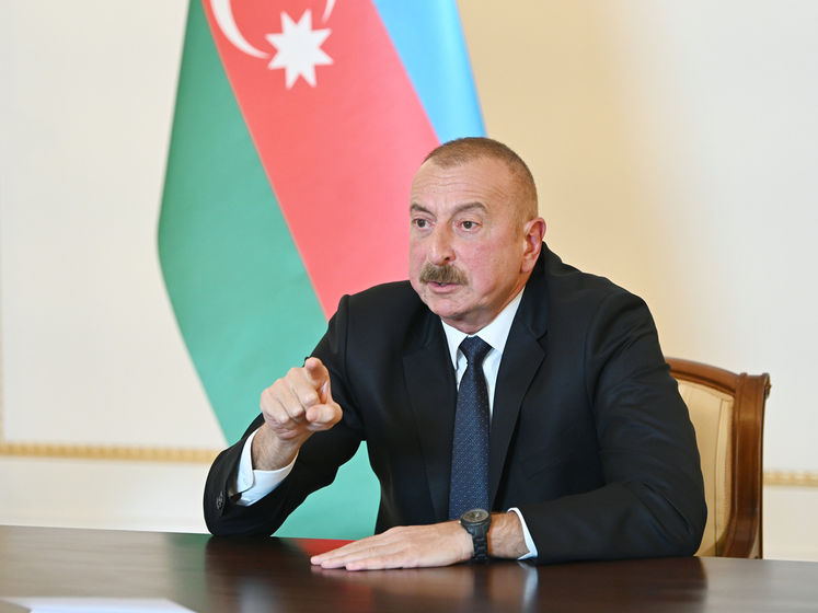 Азербайджан уничтожил предоставленную Россией Армении военную технику "на миллиарды долларов" – Алиев