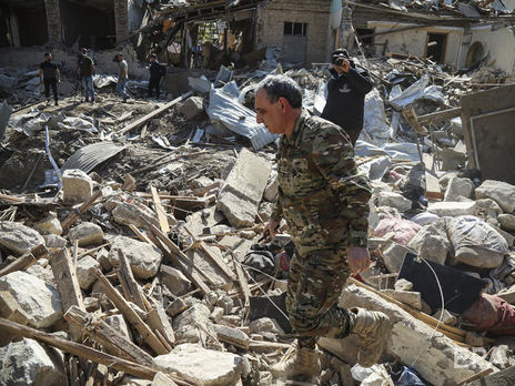 Вірменія і Азербайджан взаємно звинуватили одне одного в нових обстрілах