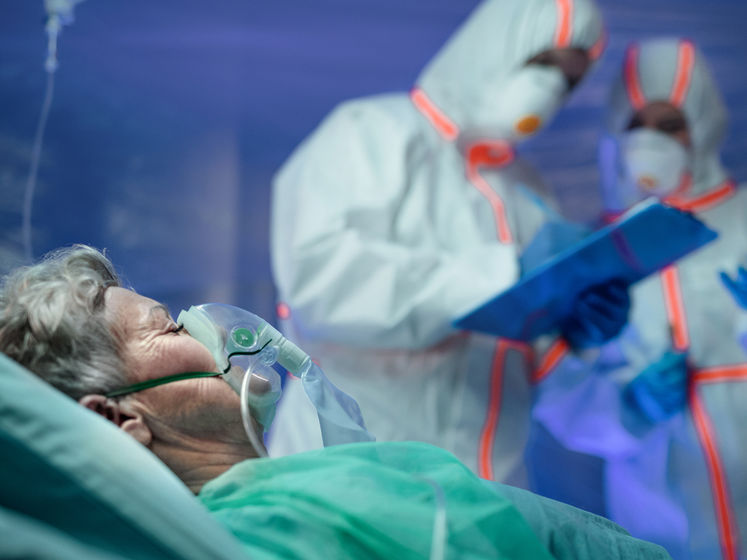 Врач-инфекционист – "ковидоскептикам": Вы не видите, как тяжелые изможденные больные снимают с себя маску с кислородом, чтобы умереть