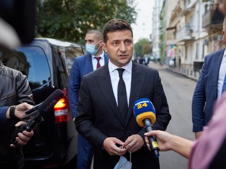 Зеленський розповів, про що говорив із представниками MI6 у Великобританії