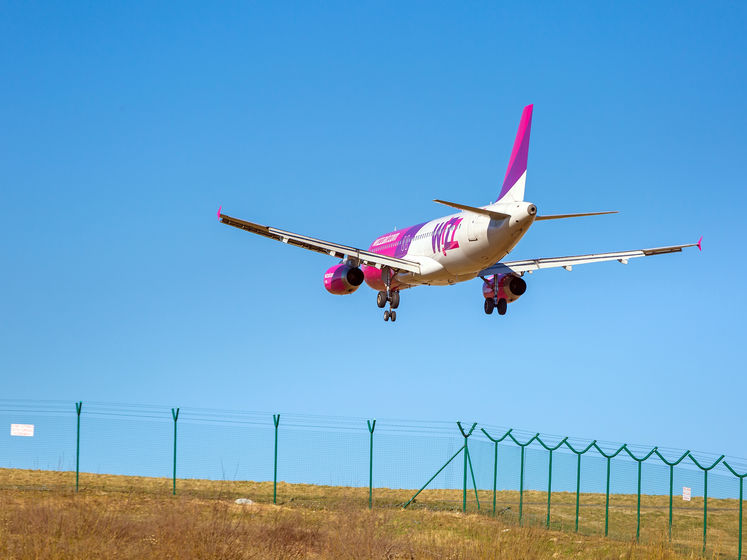 Wizz Air скасував понад 20 листопадових рейсів з України