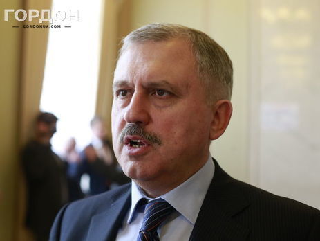 Сенченко: Порошенко устроил провокацию против парламента, инициировав сегодняшнюю внеочередную сессию Верховной Рады