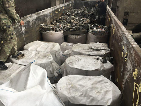 Полиция: В Донецк ехали два вагона с большой партией контрабанды