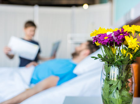 В Киеве увеличилось количество тяжелых случаев COVID-19 среди молодежи – главврач Киевской городской клинической больницы №4