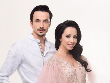 Кухар і Стоянов одружилися у вересні 2019 року після 10 років спільного життя